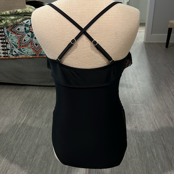 Kona Sol one piece bathing suit. Only worn a couple of times. Clean - Picture 5 of 6